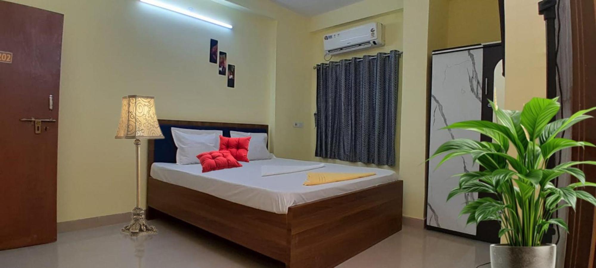 Goroomgo The Grand Inn Ruby كولكاتا المظهر الخارجي الصورة